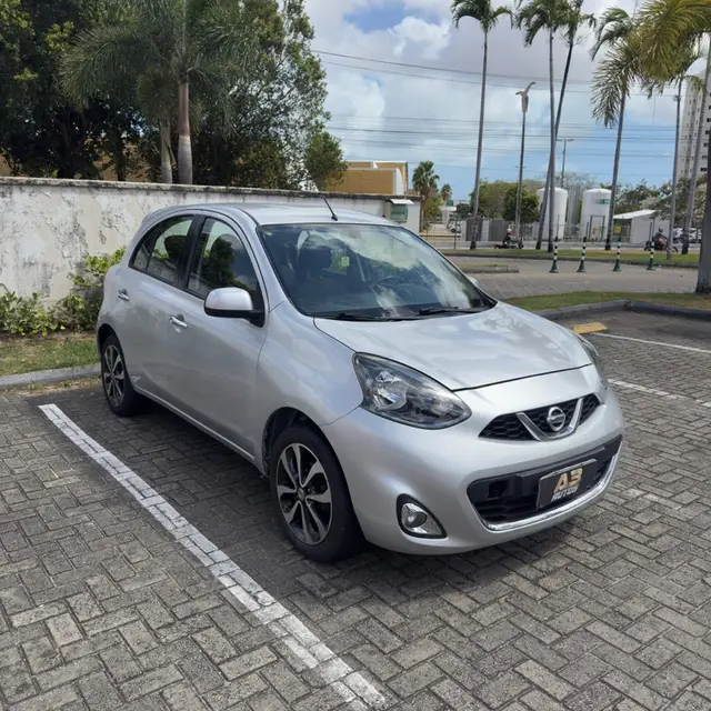 Carro Nissan March 2015 1.6 16V SL (Flex)