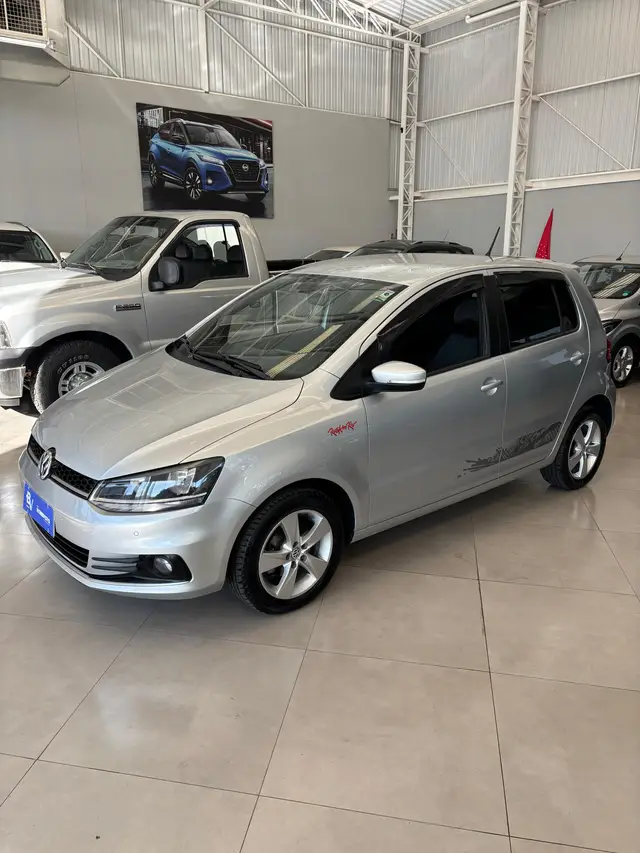 Carro Volkswagen Fox 2016 1.6 MSI Rock in Rio (Flex)