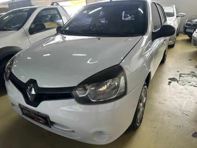 Carro Renault Clio 2015 Expression 1.0 16V (Flex)