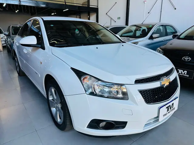 Carro Chevrolet Cruze 2013 LT 1.8 16V Ecotec (Flex)