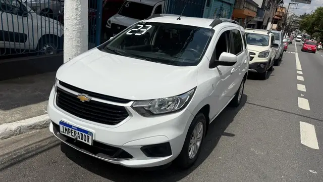Carro Chevrolet Spin 2023 LT 1.8 (Aut.)