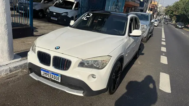 Carro BMW X1 2012 2.0 sDrive18i Top (Aut)