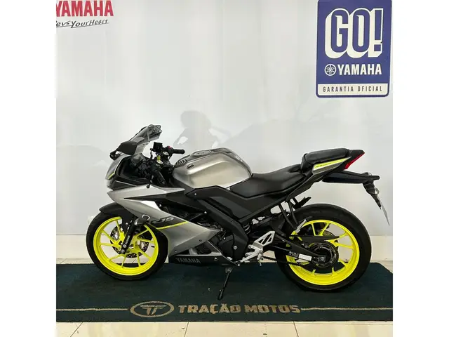 Moto Yamaha YZF R15 2024 ABS