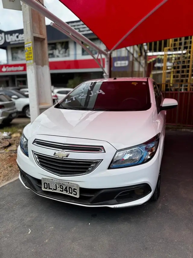 Carro Chevrolet Onix 2014 HATCH LTZ 1.4 8V FlexPower 5p Mec.