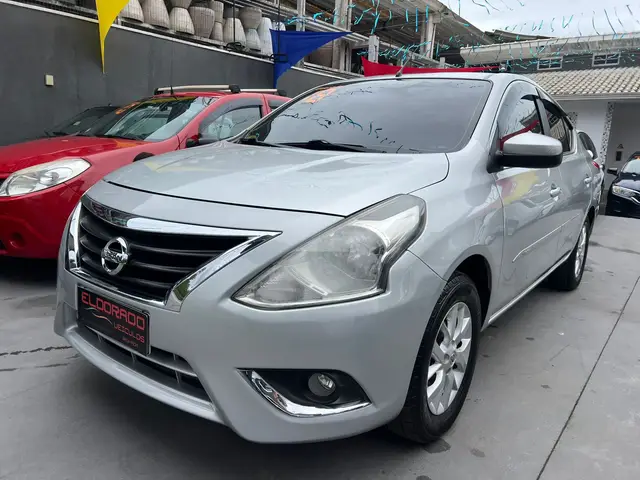 Carro Nissan Versa 2018 1.6 16V SV (Flex)