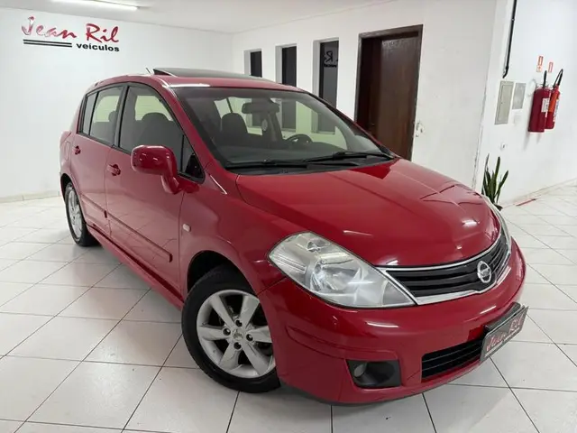 Carro Nissan Tiida 2012 SL 1.8 (flex) (aut)