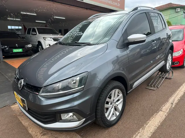 Carro Volkswagen CrossFox 2016 1.6 16v MSI I-Motion (Flex)