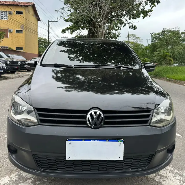 Carro Volkswagen Fox 2011 1.0 TEC (Flex) 2p