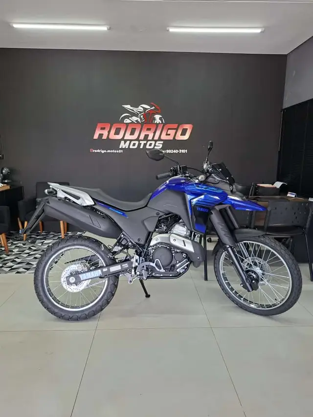 Moto Yamaha XTZ 250 Lander 2025 Connected
