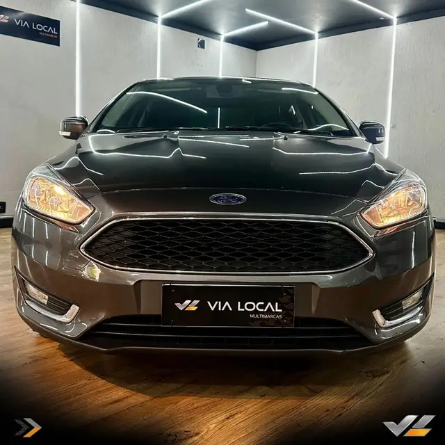 Carro Ford Focus Sedan 2016 SE 2.0 PowerShift