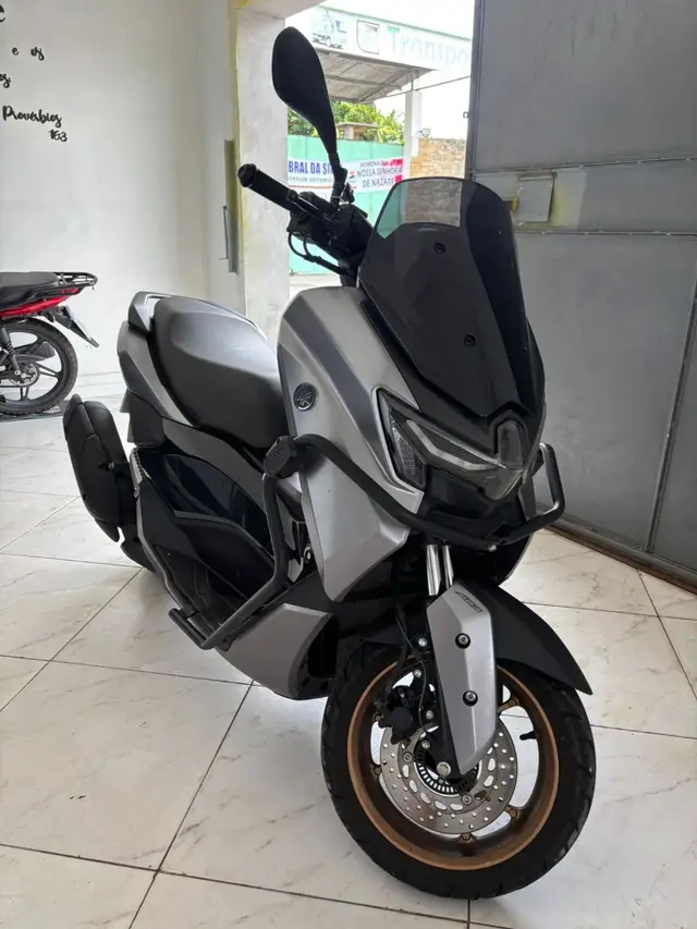 Moto Yamaha NMax 2025 Connected 160 ABS