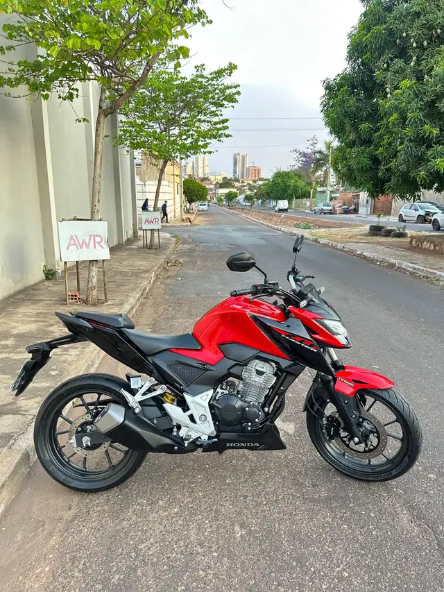 Moto Honda CB 300F Twister 2024 Standard