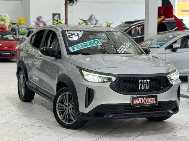 Carro Fiat Fastback 2024 Turbo 200