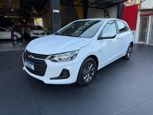 Carro Chevrolet Onix 2023 LT 1.0 Turbo (Aut.)