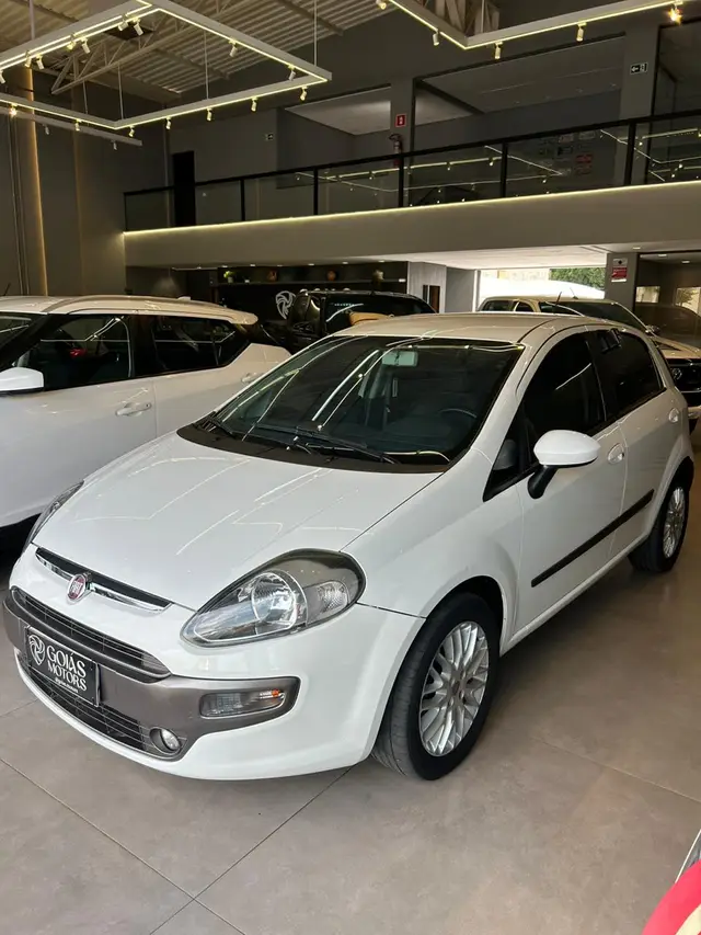 Carro Fiat Punto 2013 Essence 1.6 16V (Flex)