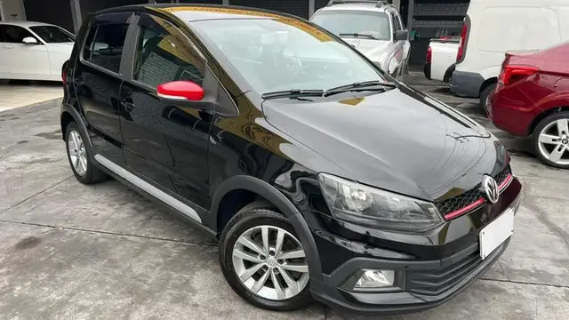 Carro Volkswagen Fox 2016 1.0 MPI BlueMotion (Flex)
