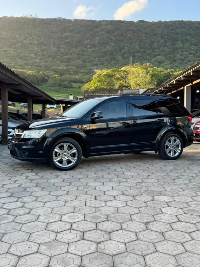 Carro Fiat Freemont 2014 2.4 16V Emotion (Aut)