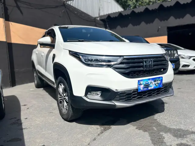 Carro Fiat Strada 2022 Volcano 1.3 CD (Flex)
