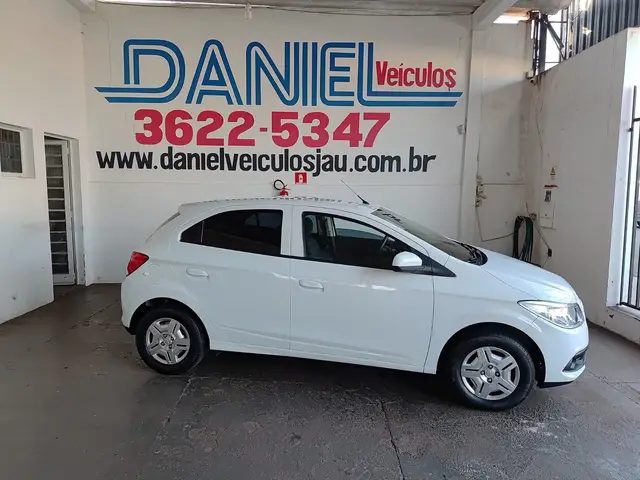 Carro Chevrolet Onix 2014 1.0 LT SPE/4