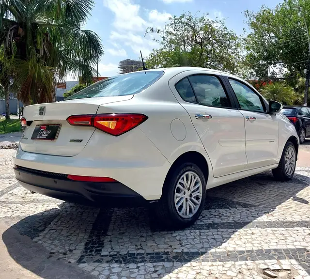 Carro Fiat Cronos 2023 Drive 1.0 (Flex) MT
