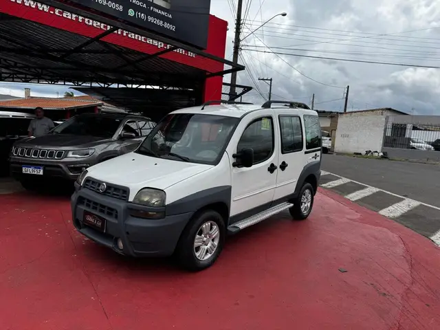 Carro Fiat Doblò Cargo 2009 1.8 8V (Flex)