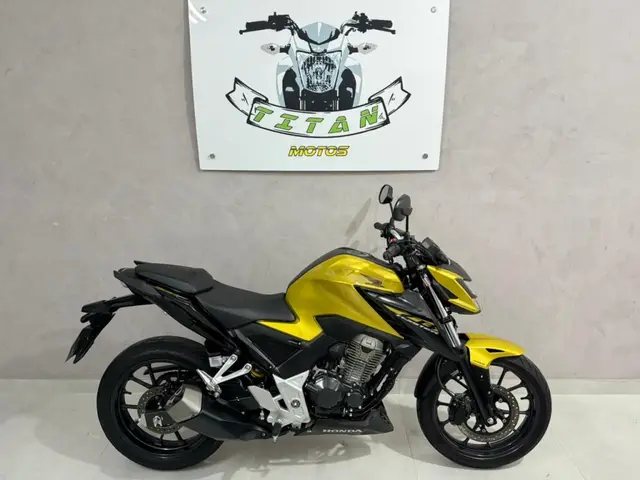 Moto Honda CB 300F Twister 2024 (ABS)