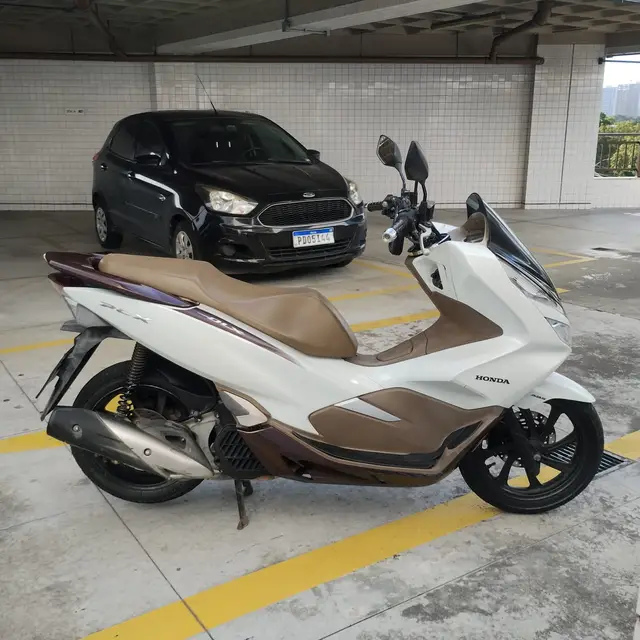 Moto Honda PCX 150 2021 DLX ABS