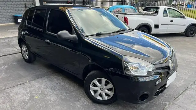 Carro Renault Clio 2015 1.0 Hi-Power 16V