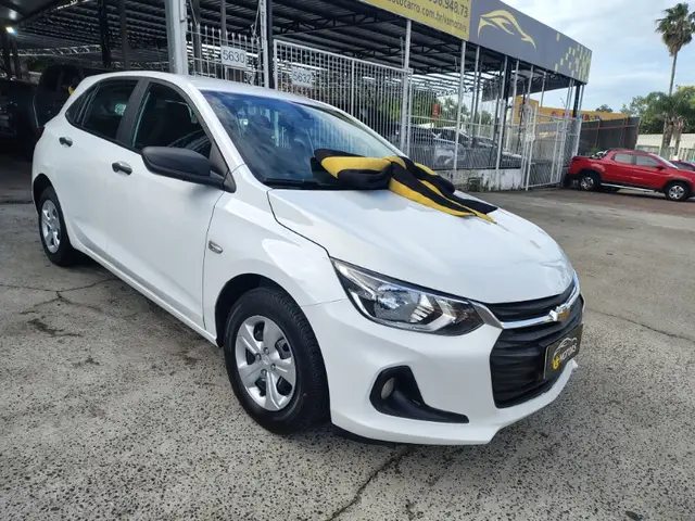Carro Chevrolet Onix 2024 1.0