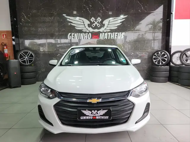 Carro Chevrolet Onix 2023 LT 1.0