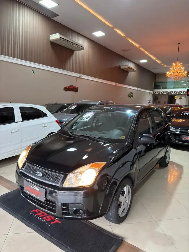 Carro Ford Fiesta Hatch 2010 1.0 (Flex)