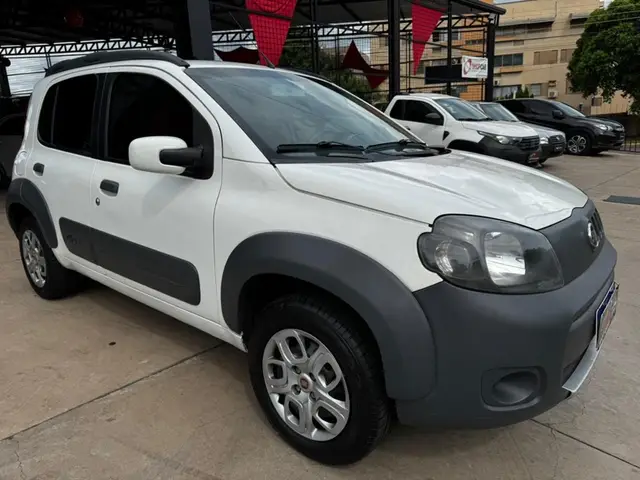 Carro Fiat Uno 2014 Way 1.0 8V (Flex) 4p