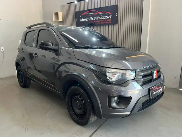 Carro Fiat Mobi 2023 Trekking 1.0 (Flex)