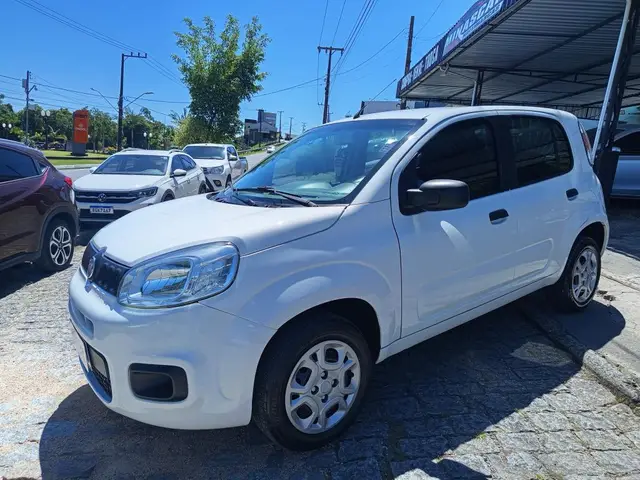 Carro Fiat Uno 2015 Attractive 1.0 8V (Flex) 4p