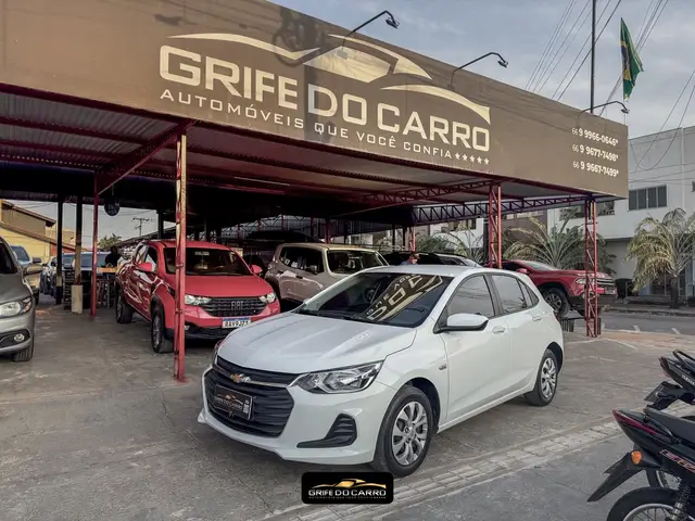 Carro Chevrolet Onix 2023 LT 1.0