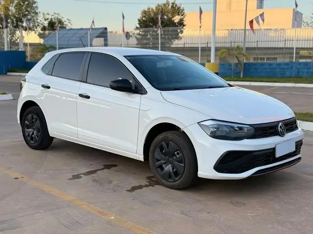 Carro Volkswagen Polo 2025 Track 1.0 Flex 12V 5p