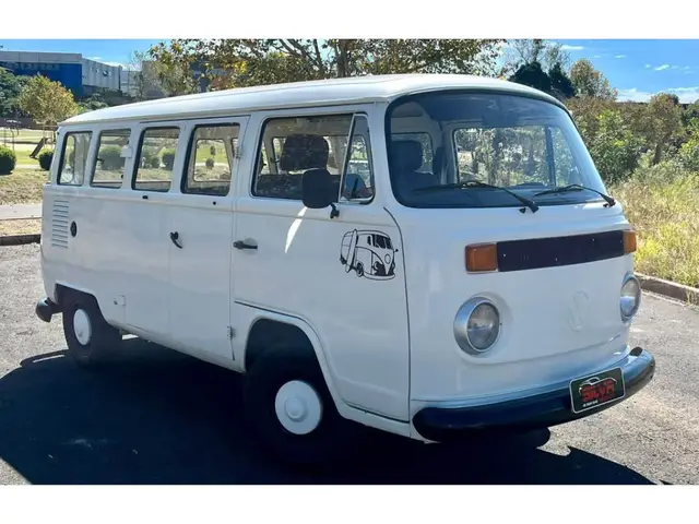 Carro Volkswagen Kombi 1995 Standard 1.6
