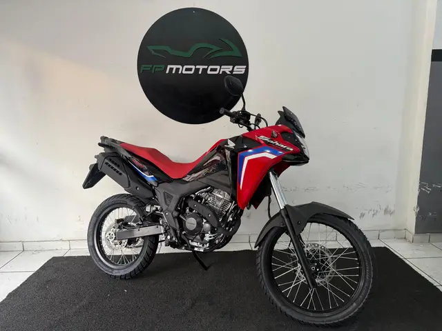 Moto Honda XRE Sahara 300 2026 Rally