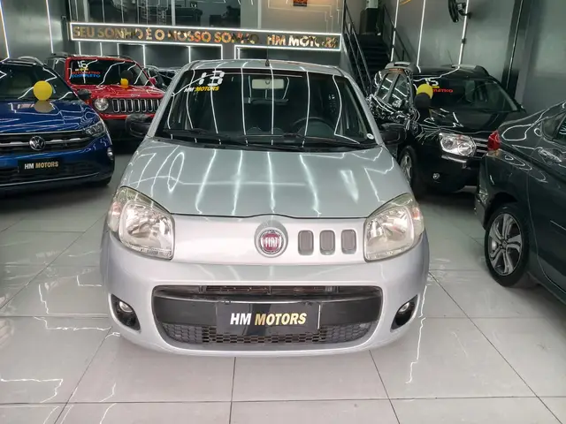 Carro Fiat Uno 2013 Vivace Celeb. 1.0 8V (Flex) 4p