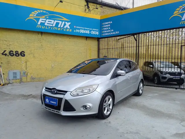 Carro Ford Focus Hatch 2014 SE 1.6 16V TiVCT PowerShift