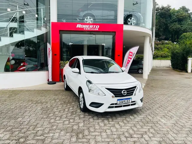 Carro Nissan Versa 2016 1.6 16V SL (Flex)