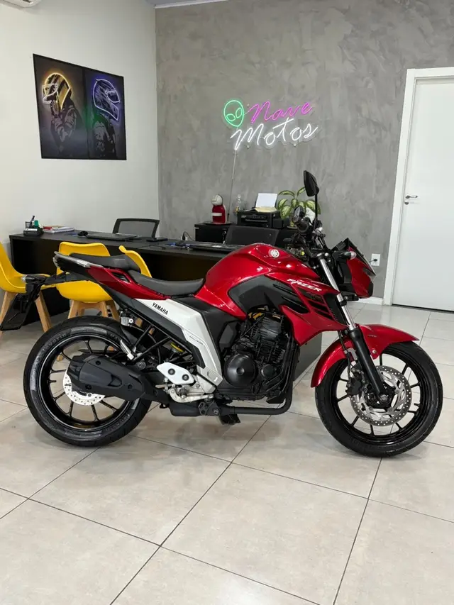 Moto Yamaha YS 250 Fazer 2023 ABS