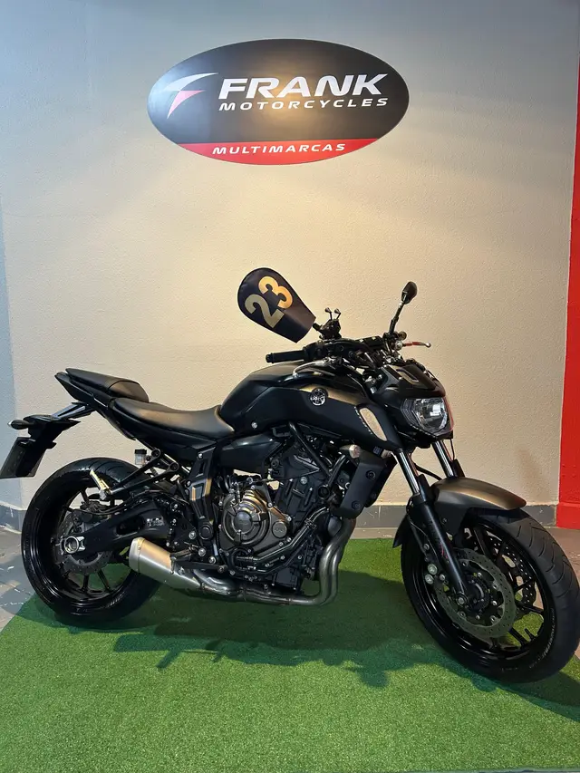 Moto Yamaha MT-07 2023 ABS