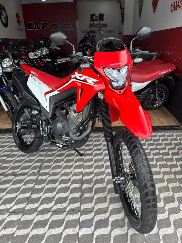 Moto Honda XR 300L 2025 Tornado
