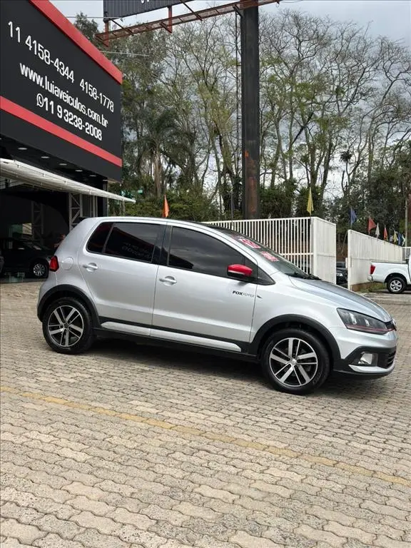 Carro Volkswagen Fox 2018 1.6 16v MSI Pepper (Flex)