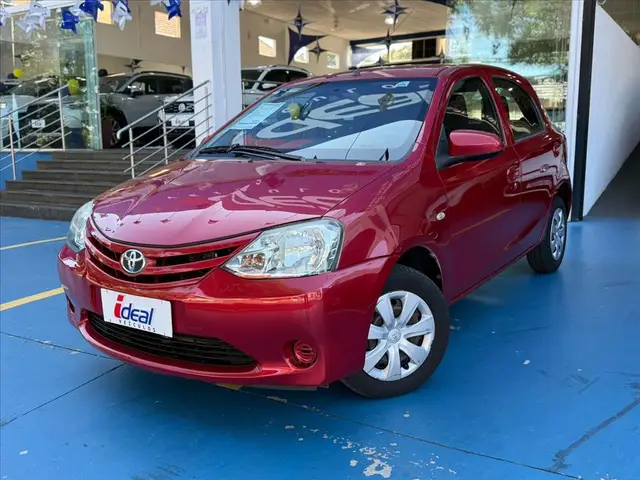 Carro Toyota Etios 2015 X 1.3 (Flex)