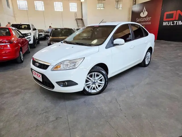 Carro Ford Focus Sedan 2012 GLX 2.0 16V (Flex)