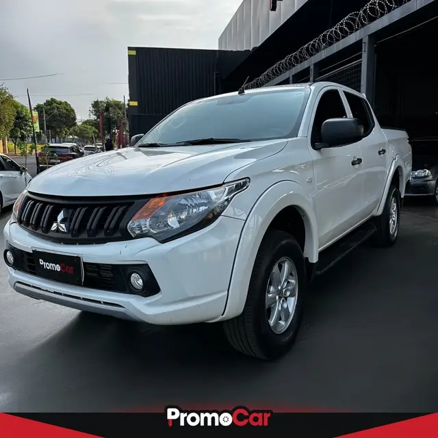 Carro Mitsubishi L200 2023 Triton GL 2.4 Turbo