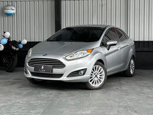 Carro Ford New Fiesta Sedan 2014 1.6 Titanium PowerShift (Flex)