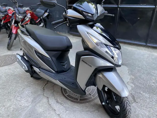 Moto Honda Elite 125 2025 CBS